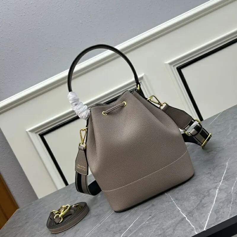 prada aaa qualite sac a main  pour femme s_12105662